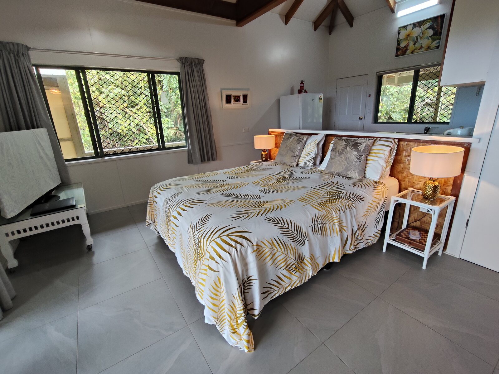 Kaute bedroom and kitchen area